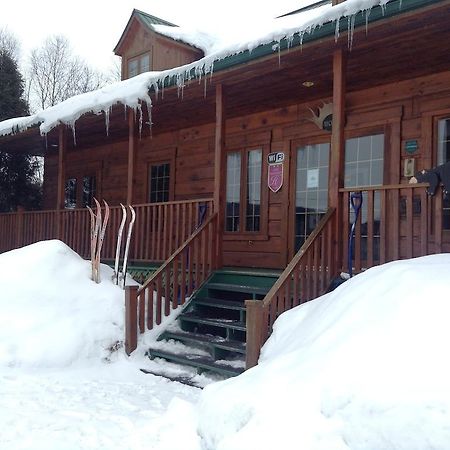 Aux Berges Du St-Maurice Hotel Saint-Jean-des Piles Bagian luar foto